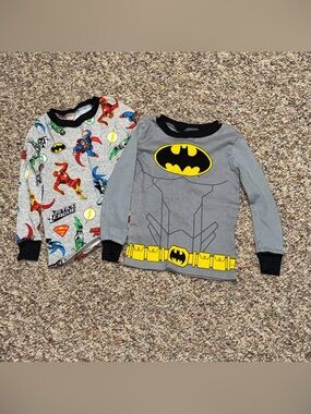 Boys girls 4T pajama shirts Batman justice league Grey Kids Pajama Top lot of 2